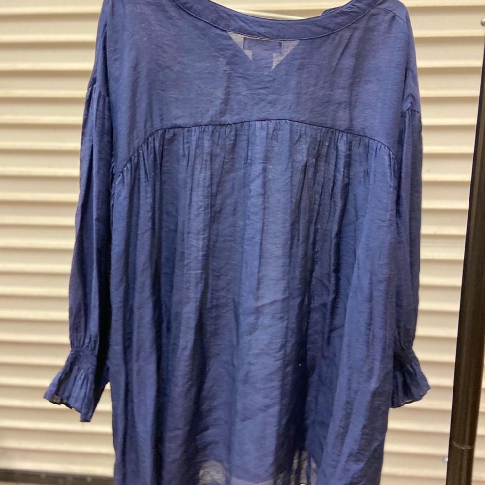 Blue tunic top size medium